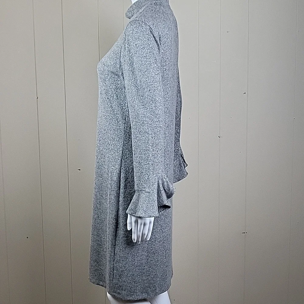White House Black Market Heather Grey Long Flutter Sleeve Sheath Dress Si…